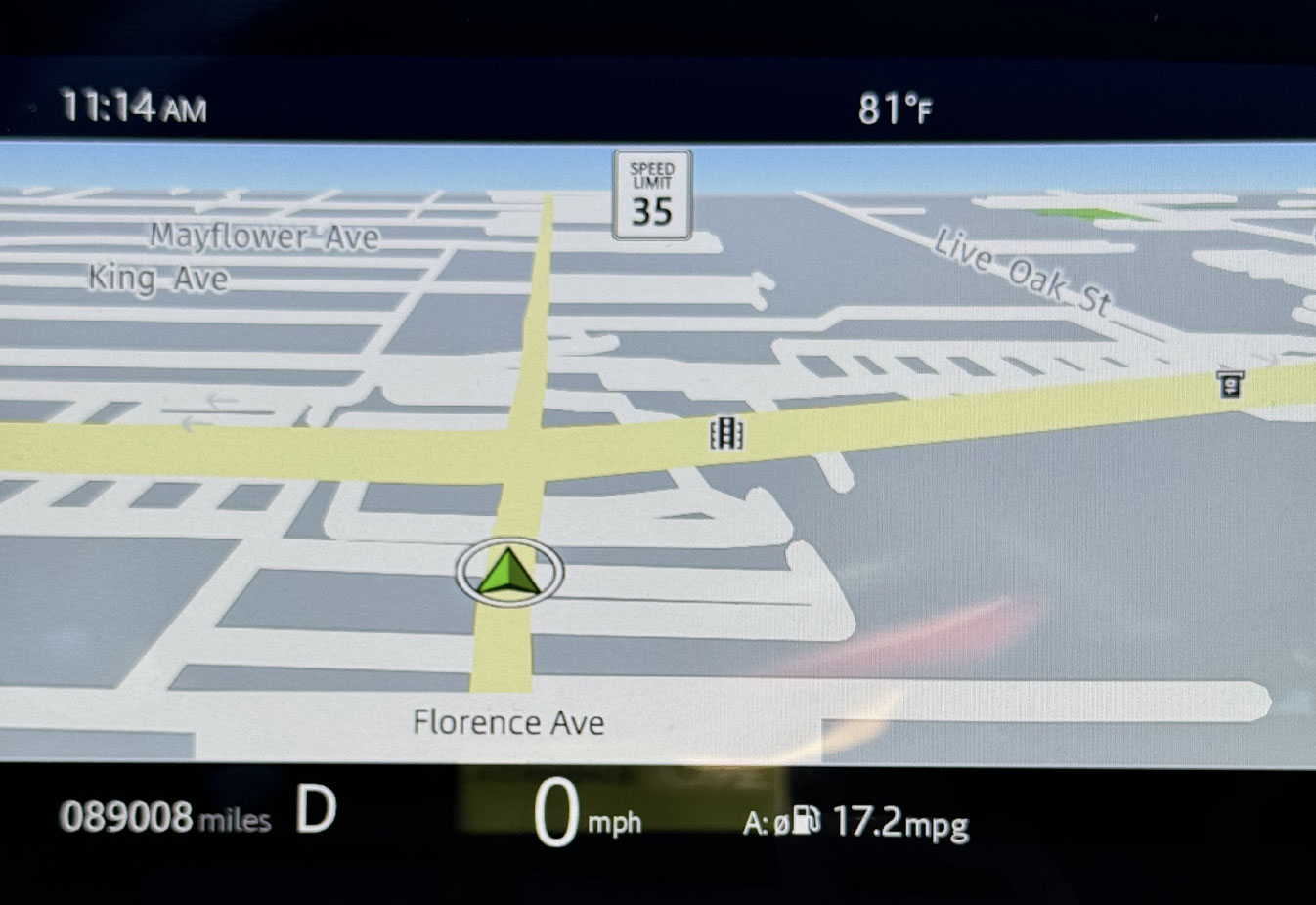 Dashboard of a Range Rover showing baseline MPG
